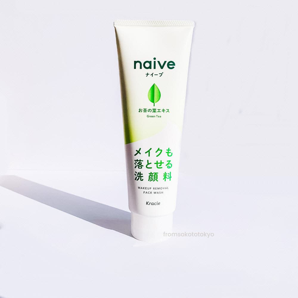 Naive Makeup Removal Face Wash Green Tea.