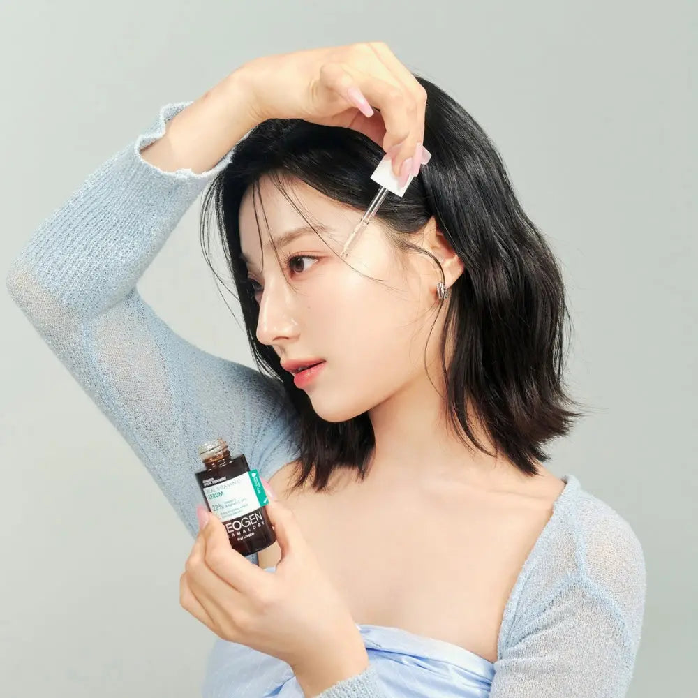 NeogenDernalogyRealVitaminCSerum-model-fromsokototokyo.webp